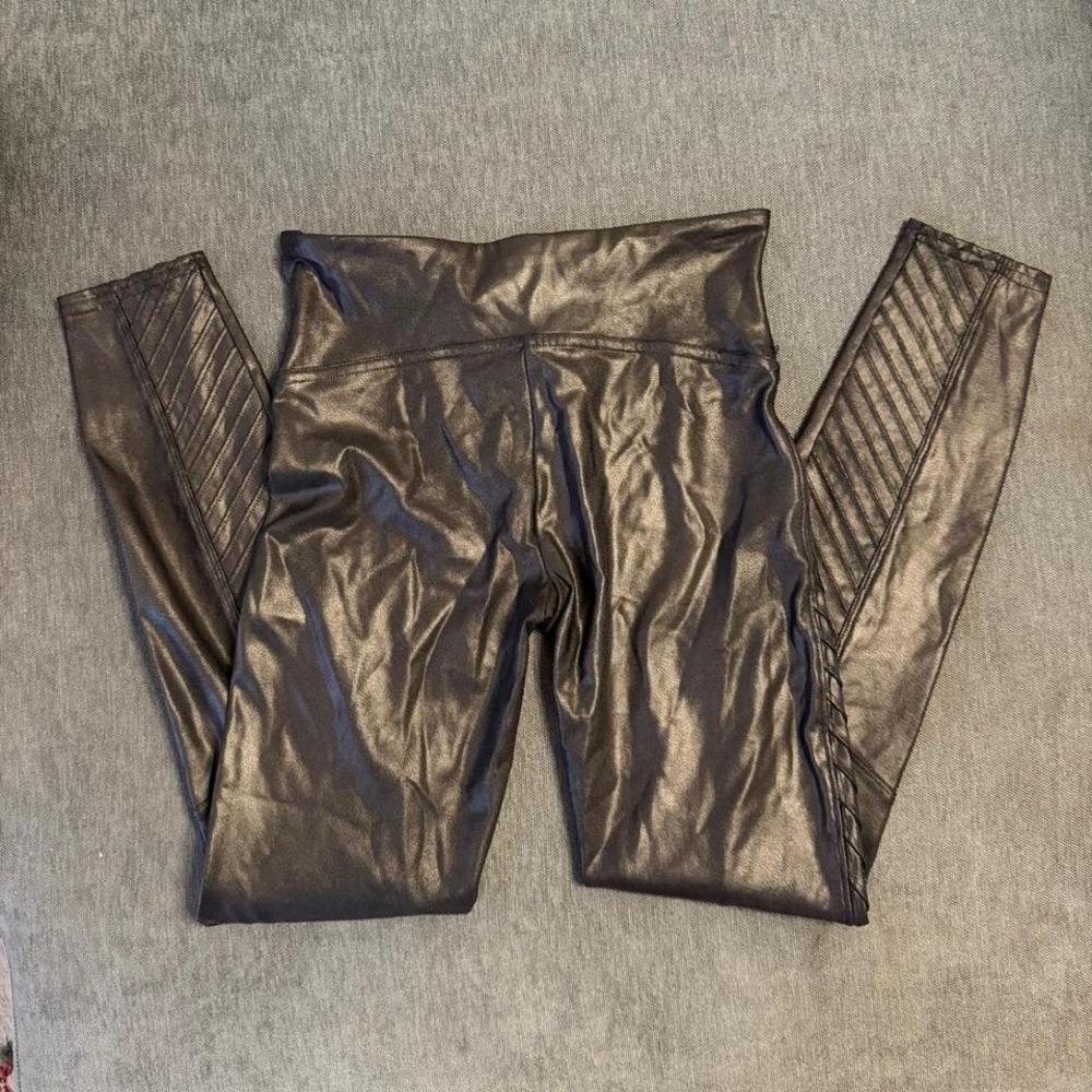 Spanx Faux Leather leggings - Picture 2 of 5